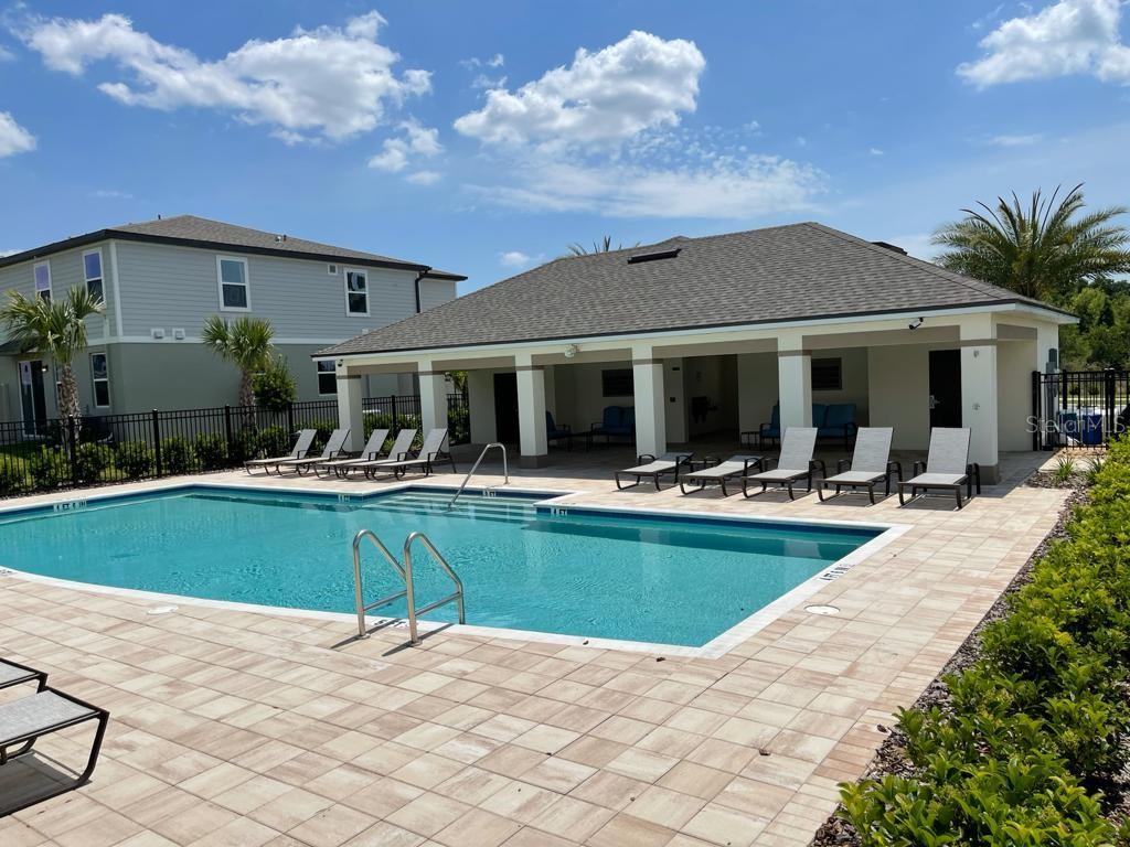 Image 49 of 60 For 975 Robin Holly Street