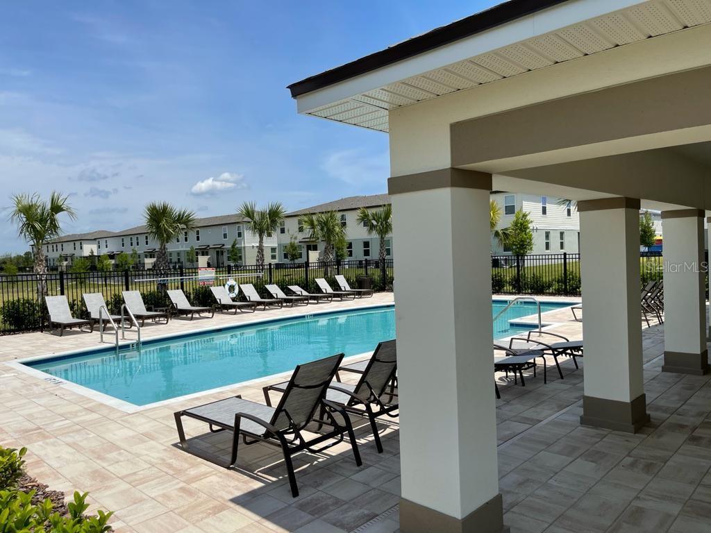 Image 52 of 60 For 975 Robin Holly Street