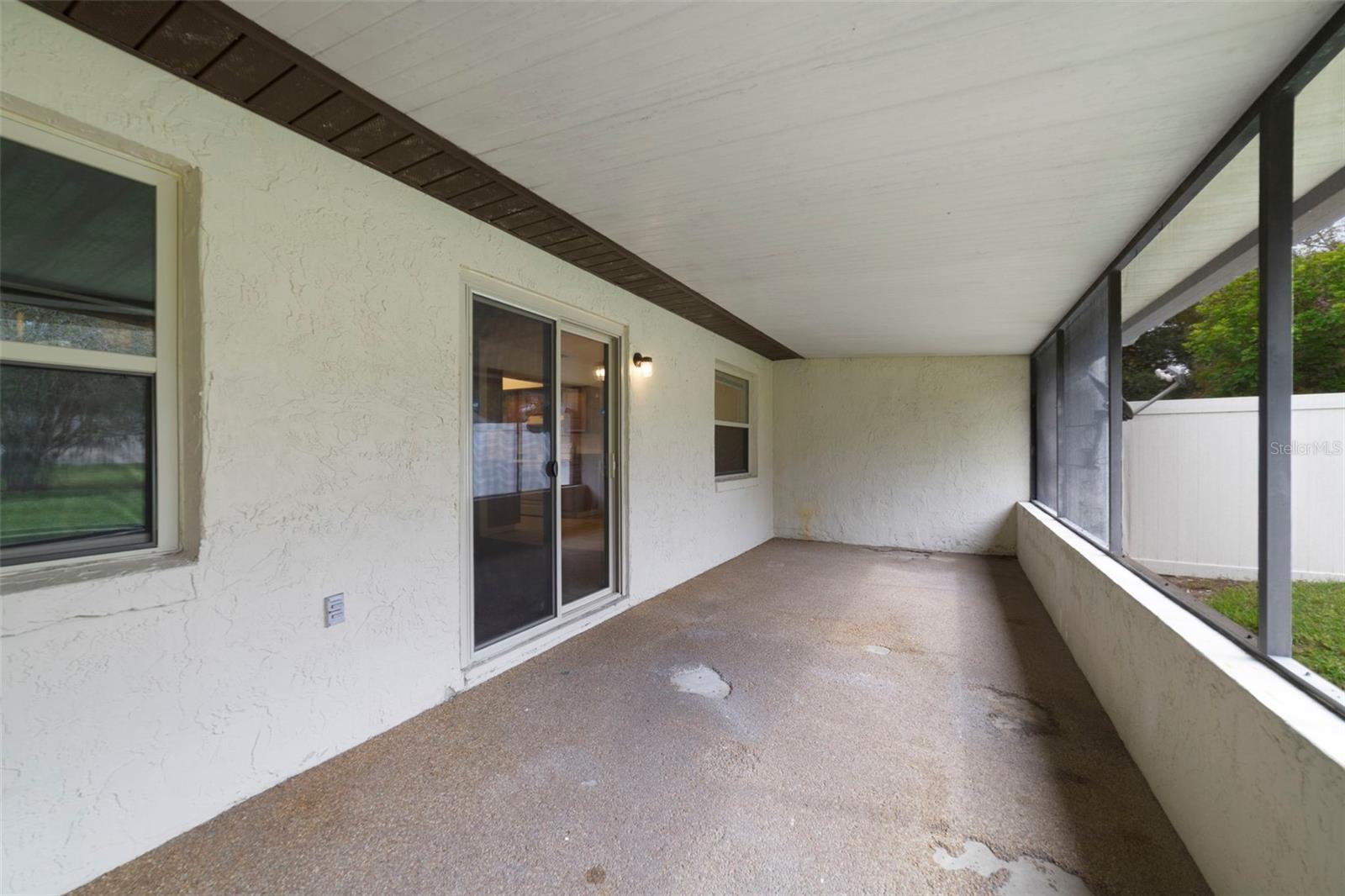 Image 15 of 22 For 7850 Altavan Avenue