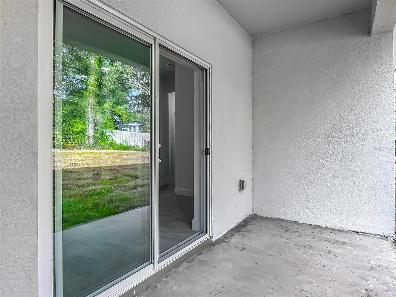 Listing photo id 38 for 5736 Claremont Drive