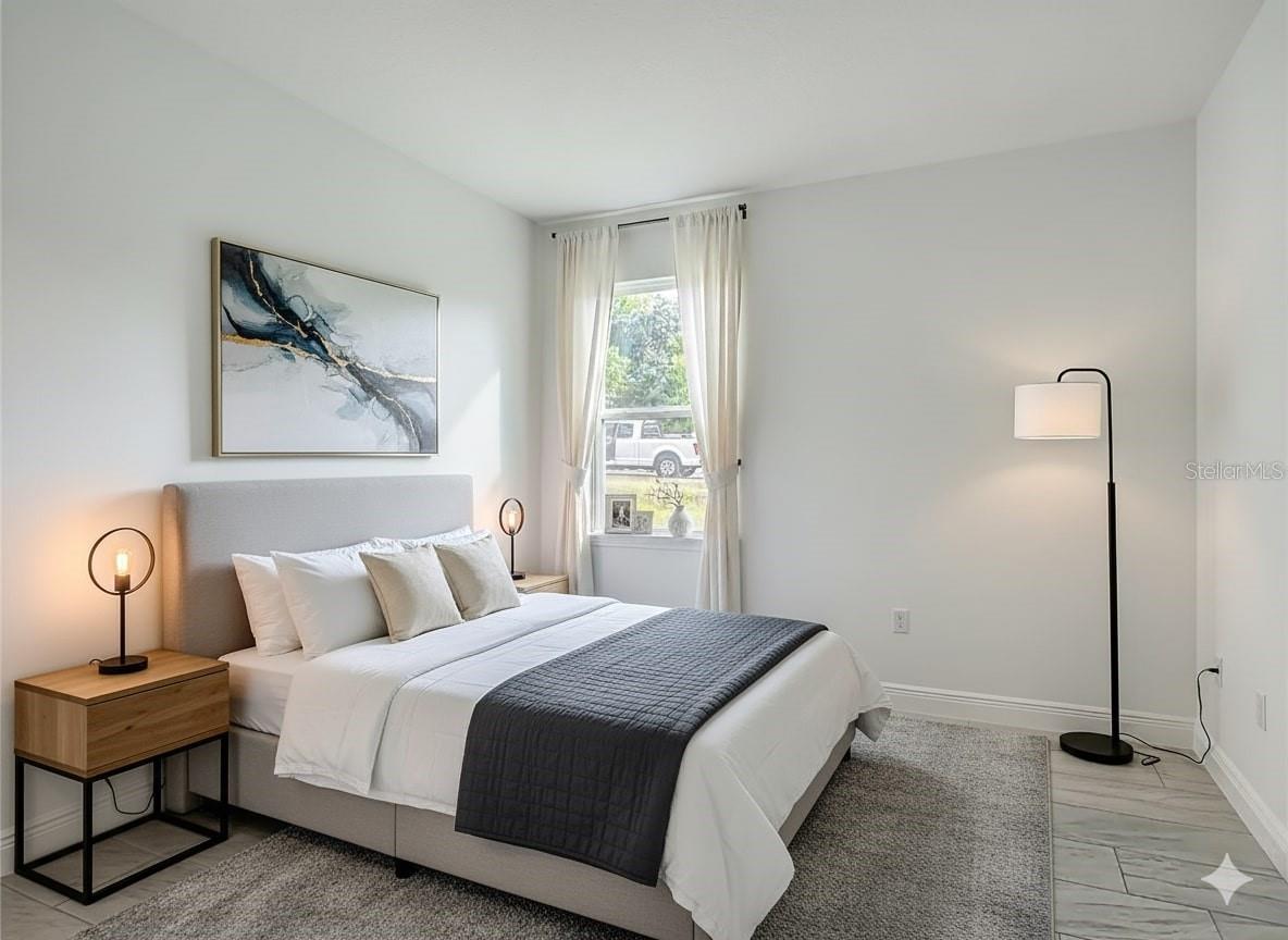 Listing photo id 3 for 5736 Claremont Drive