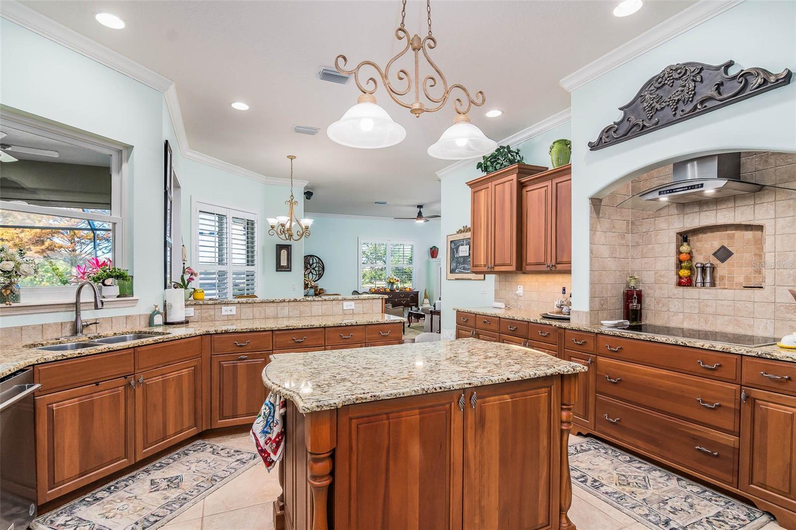 Image 15 of 82 For 6115 Anello Drive