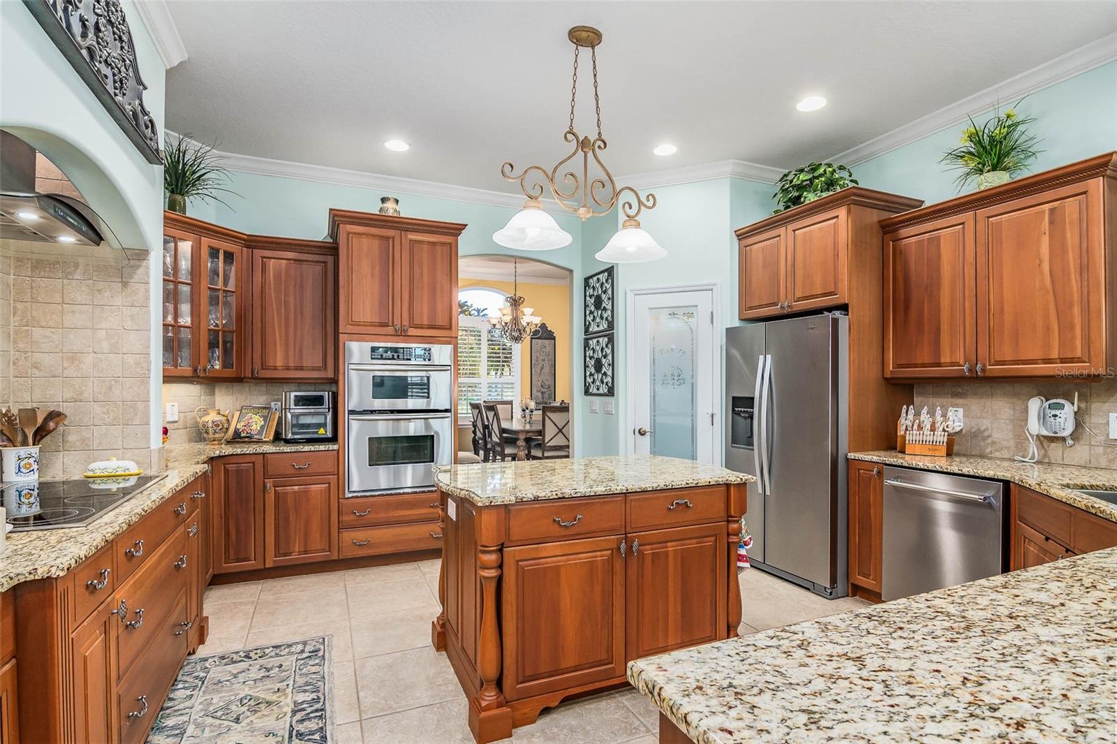 Image 16 of 82 For 6115 Anello Drive