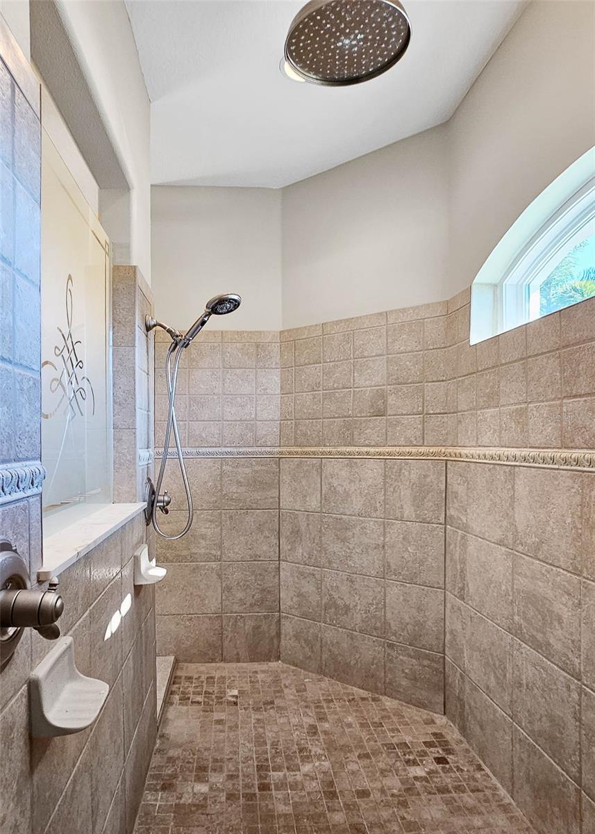 Image 30 of 82 For 6115 Anello Drive