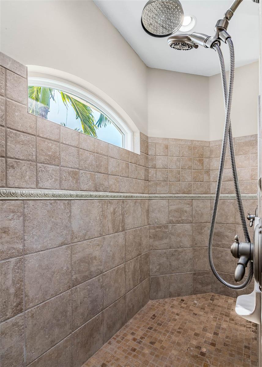 Image 71 of 82 For 6115 Anello Drive