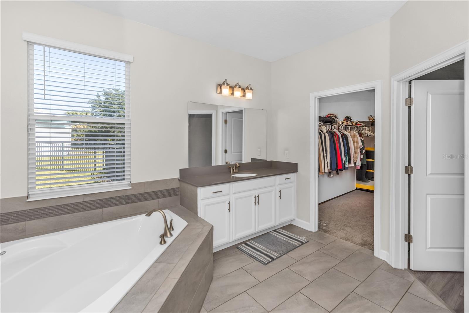Listing photo id 24 for 1455 Olympic Club Boulevard