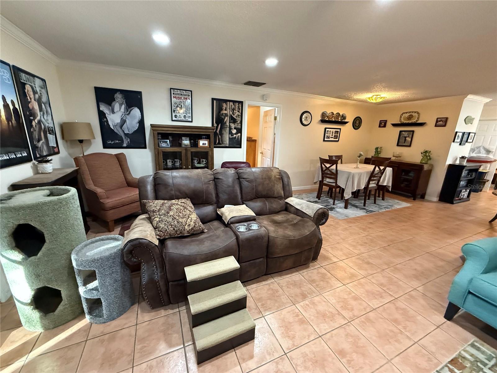 Image 18 of 34 For 2401 Antilles Drive