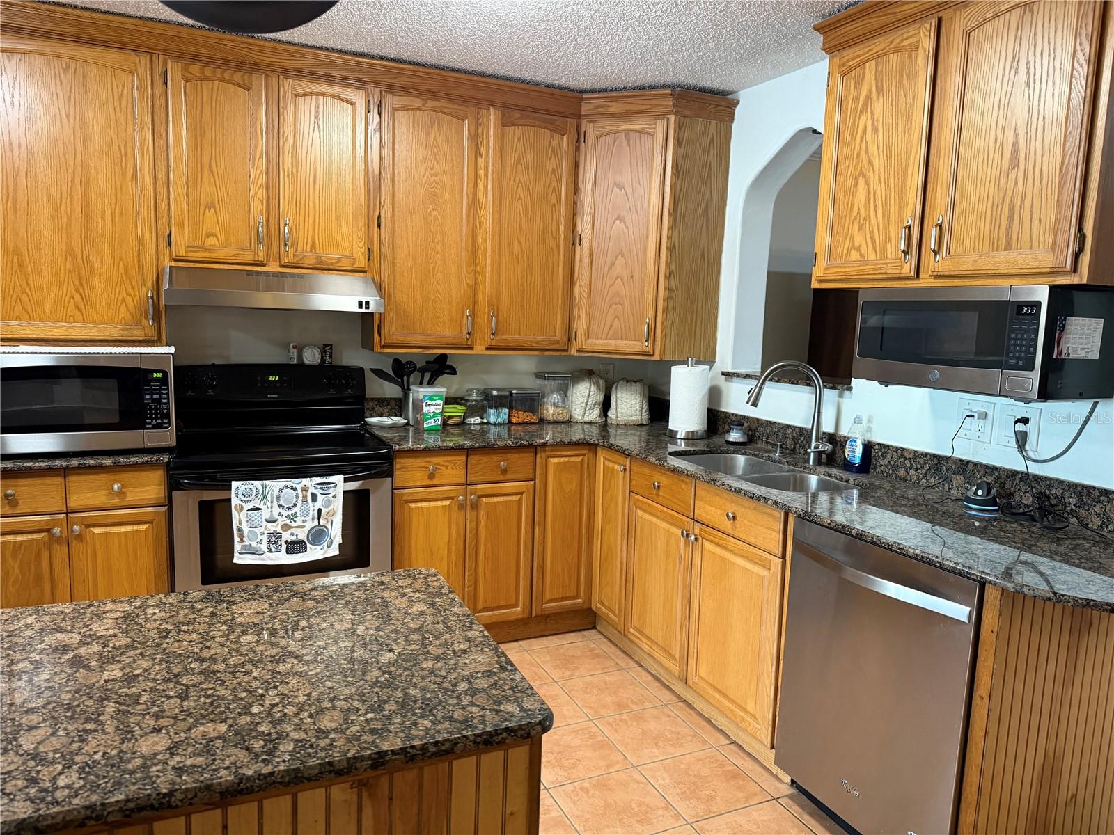 Image 5 of 34 For 2401 Antilles Drive