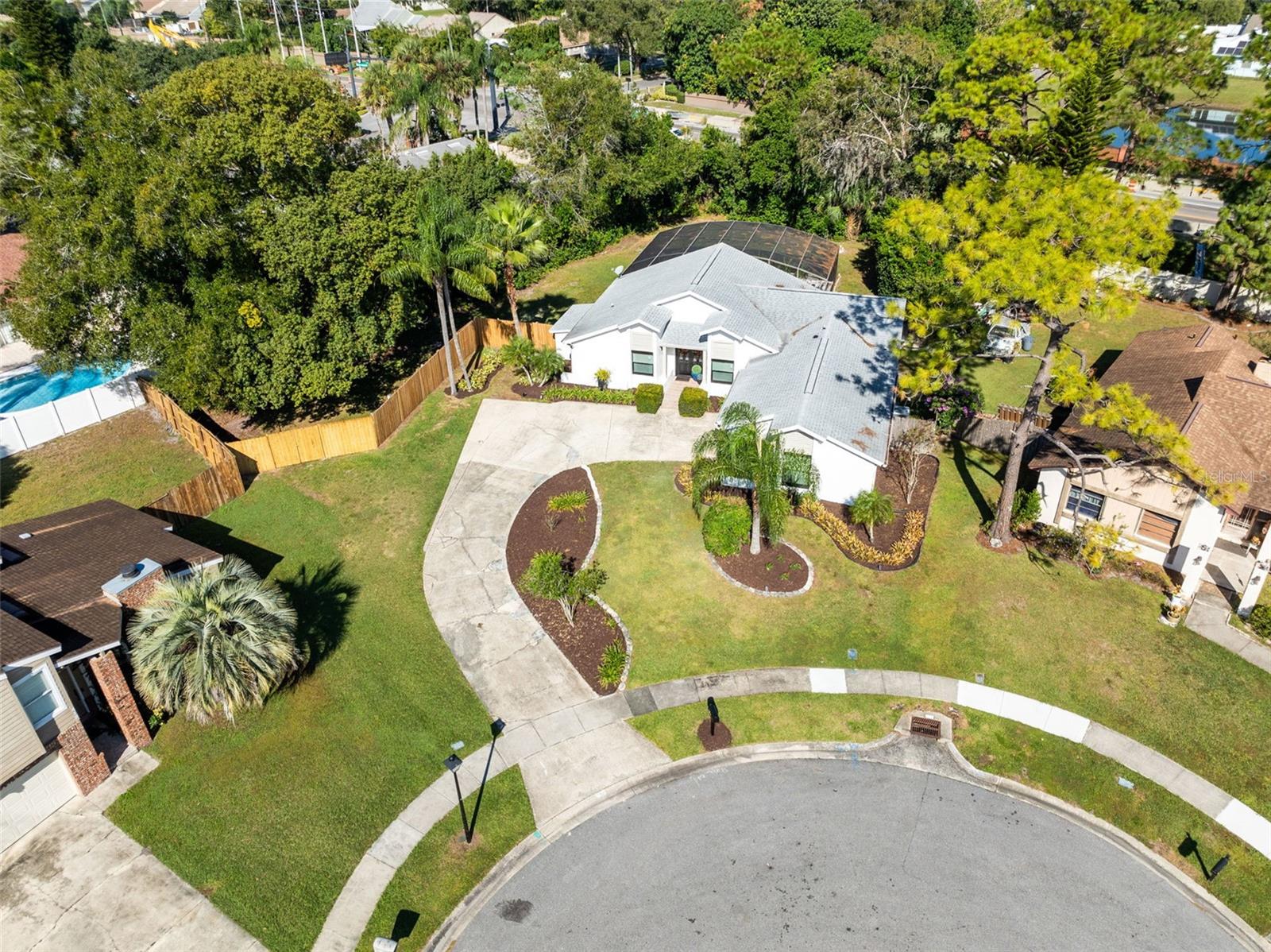 Listing photo id 26 for 404 Charleswood Avenue