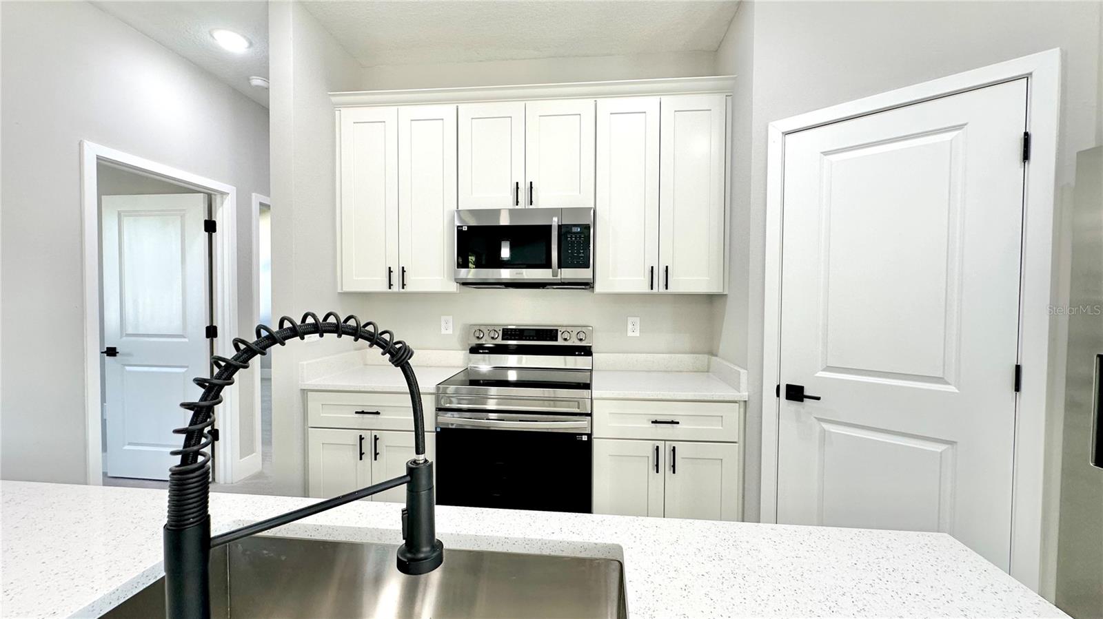 Image 19 of 50 For 701 Fulmar Court