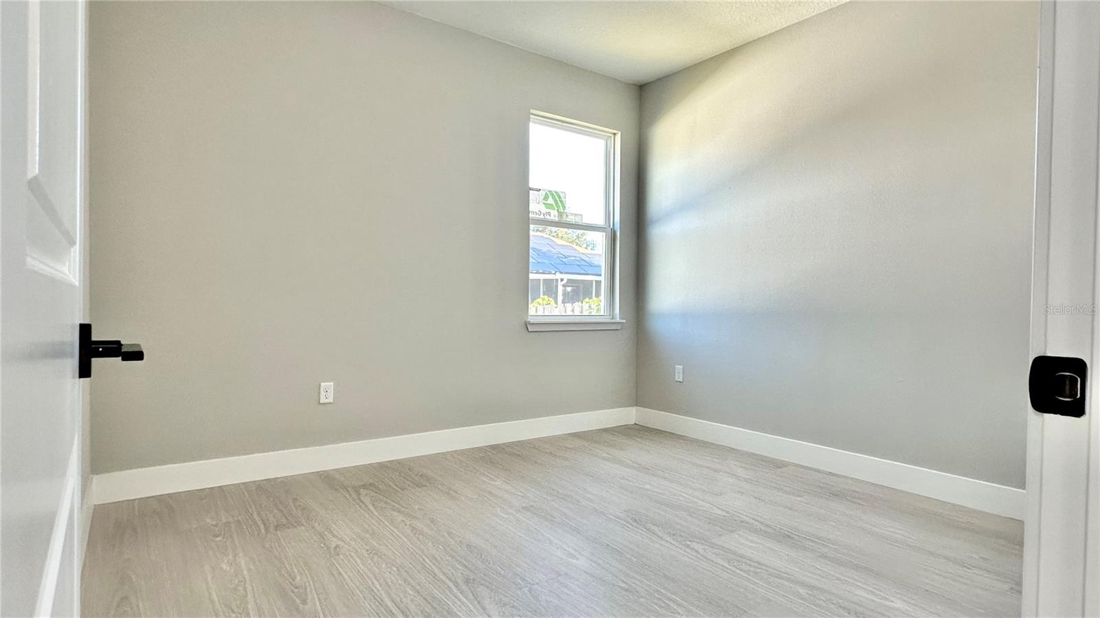 Image 23 of 50 For 701 Fulmar Court