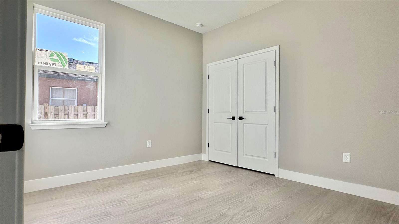 Image 28 of 50 For 701 Fulmar Court