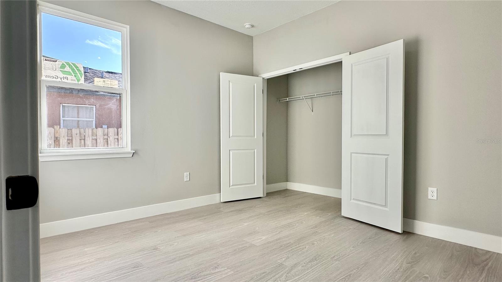 Image 29 of 50 For 701 Fulmar Court