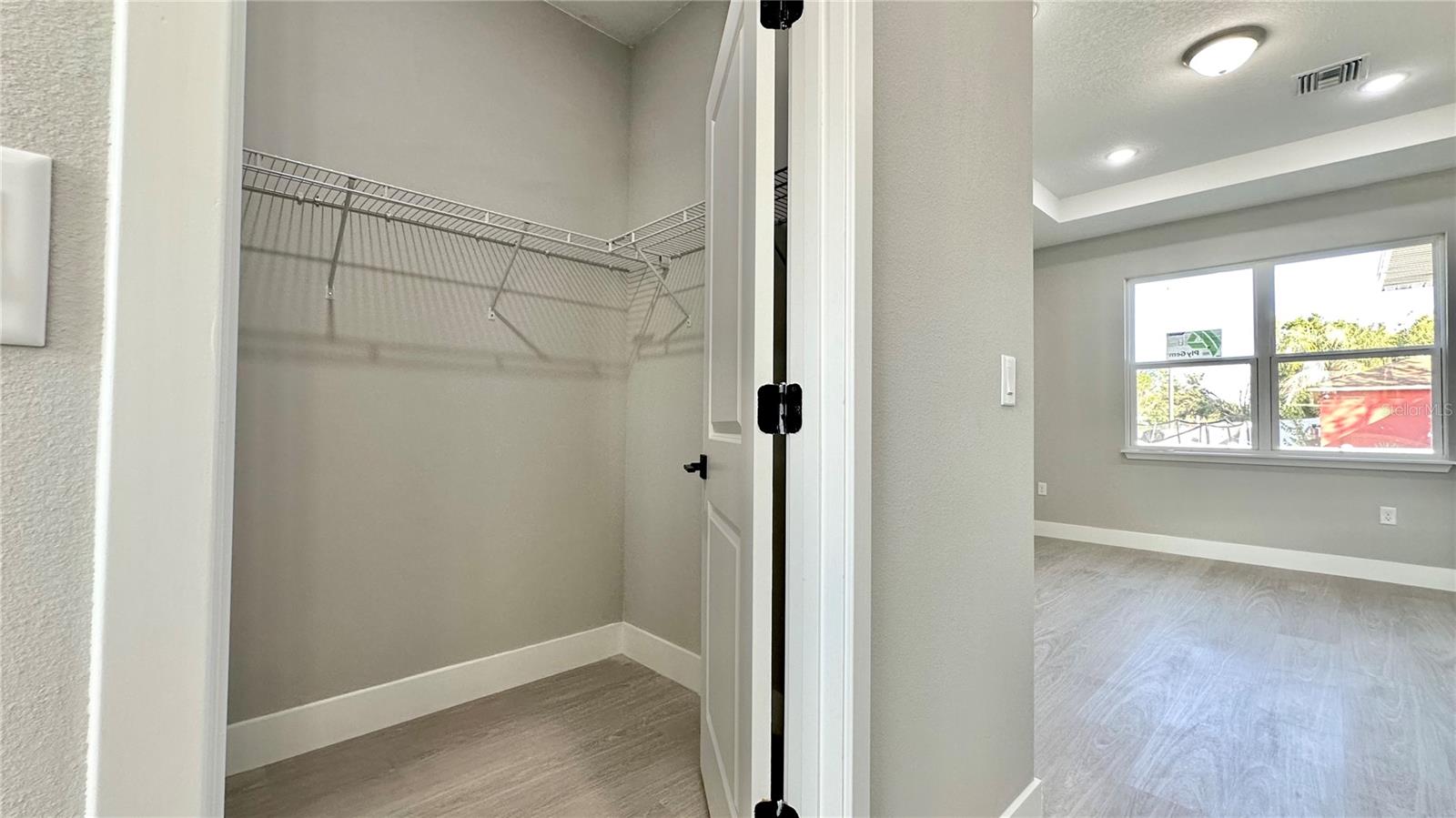 Image 39 of 50 For 701 Fulmar Court