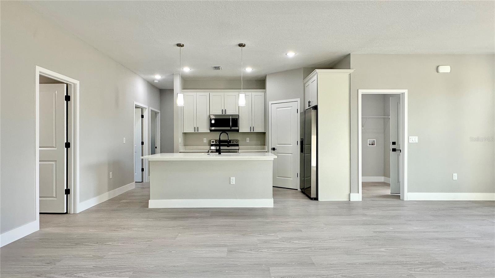 Image 6 of 50 For 701 Fulmar Court