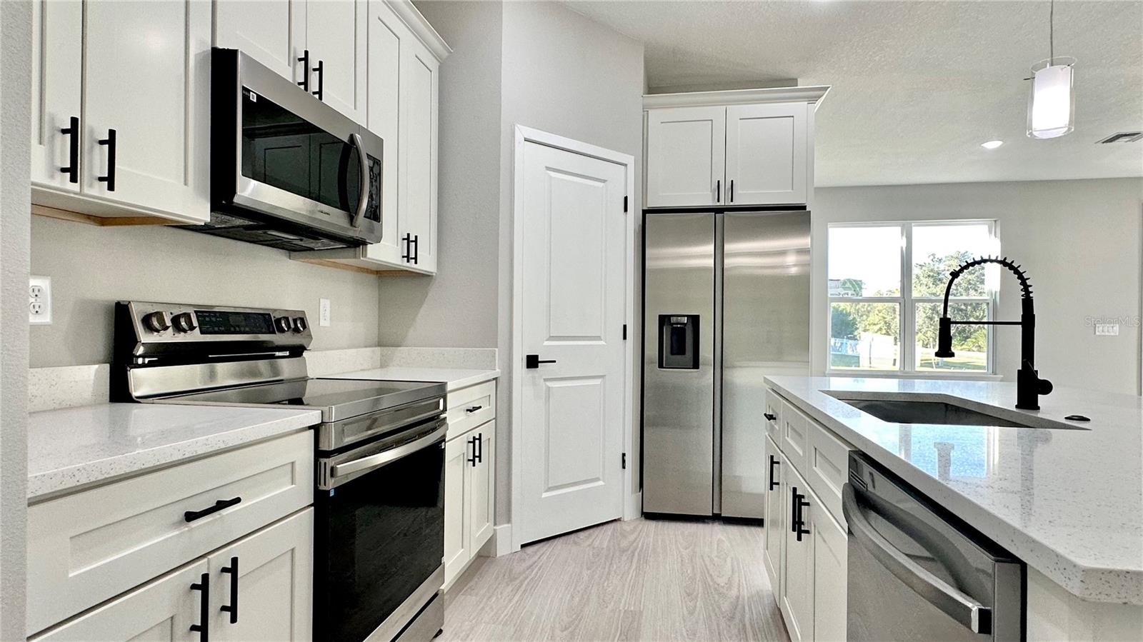 Image 8 of 50 For 701 Fulmar Court