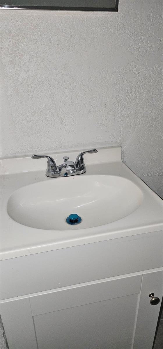 Image 12 of 18 For 2525 Poinsetta Avenue