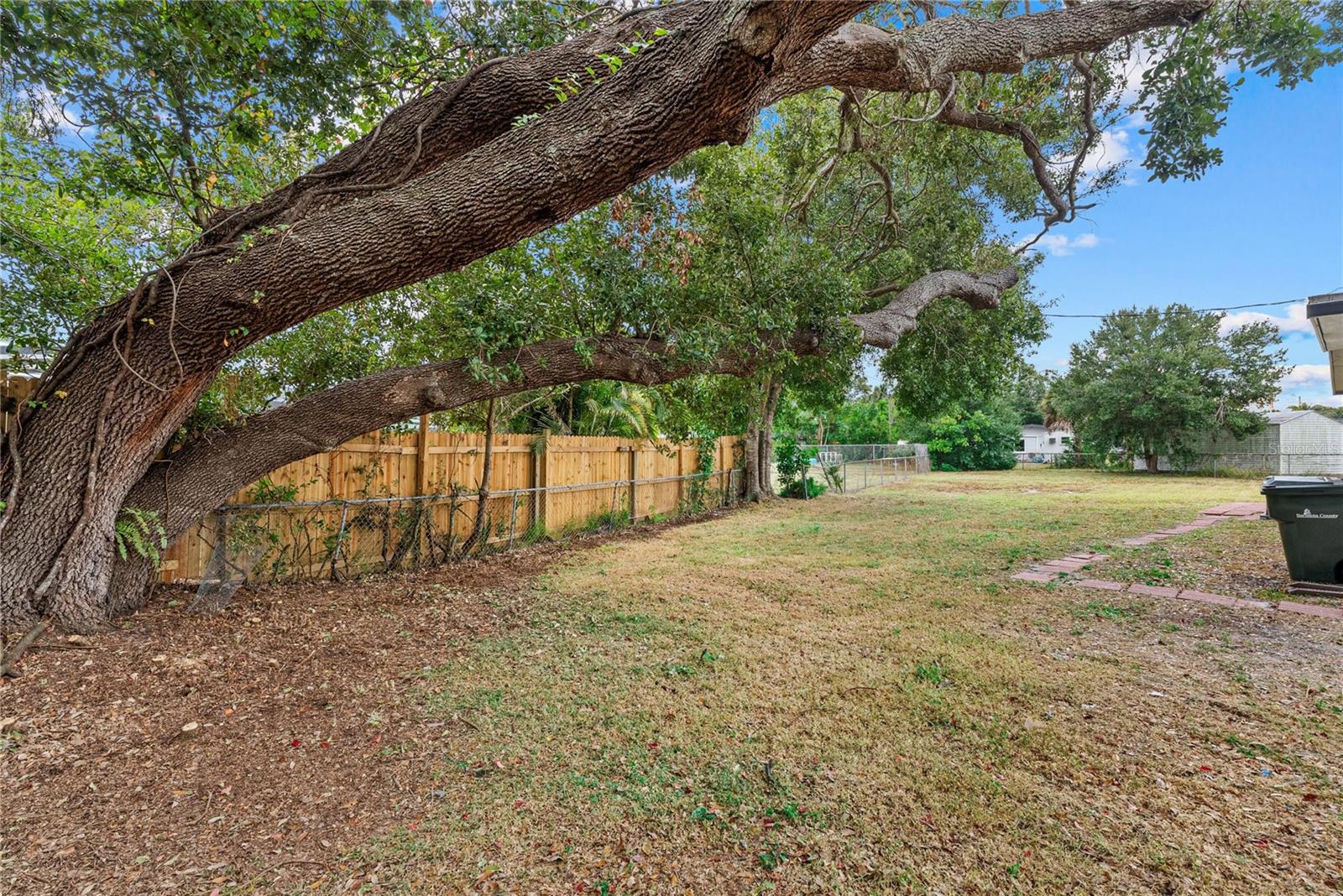 Image 15 of 18 For 3659 Lalani Way