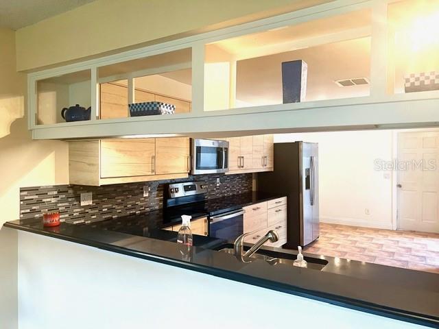 Image 10 of 43 For 8214 Ambrose Cove Way