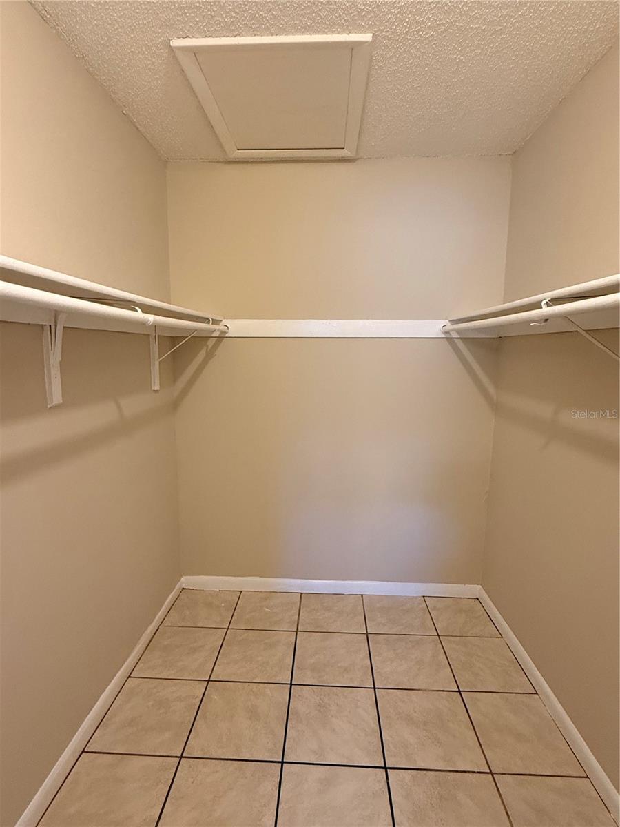 Image 9 of 16 For 5111 Curry Ford Road 4