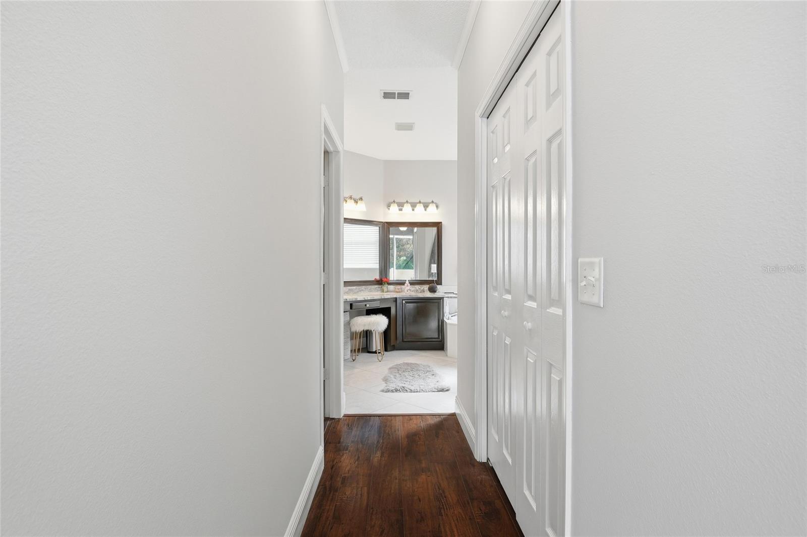 Image 13 of 34 For 930 Oak Chase Drive