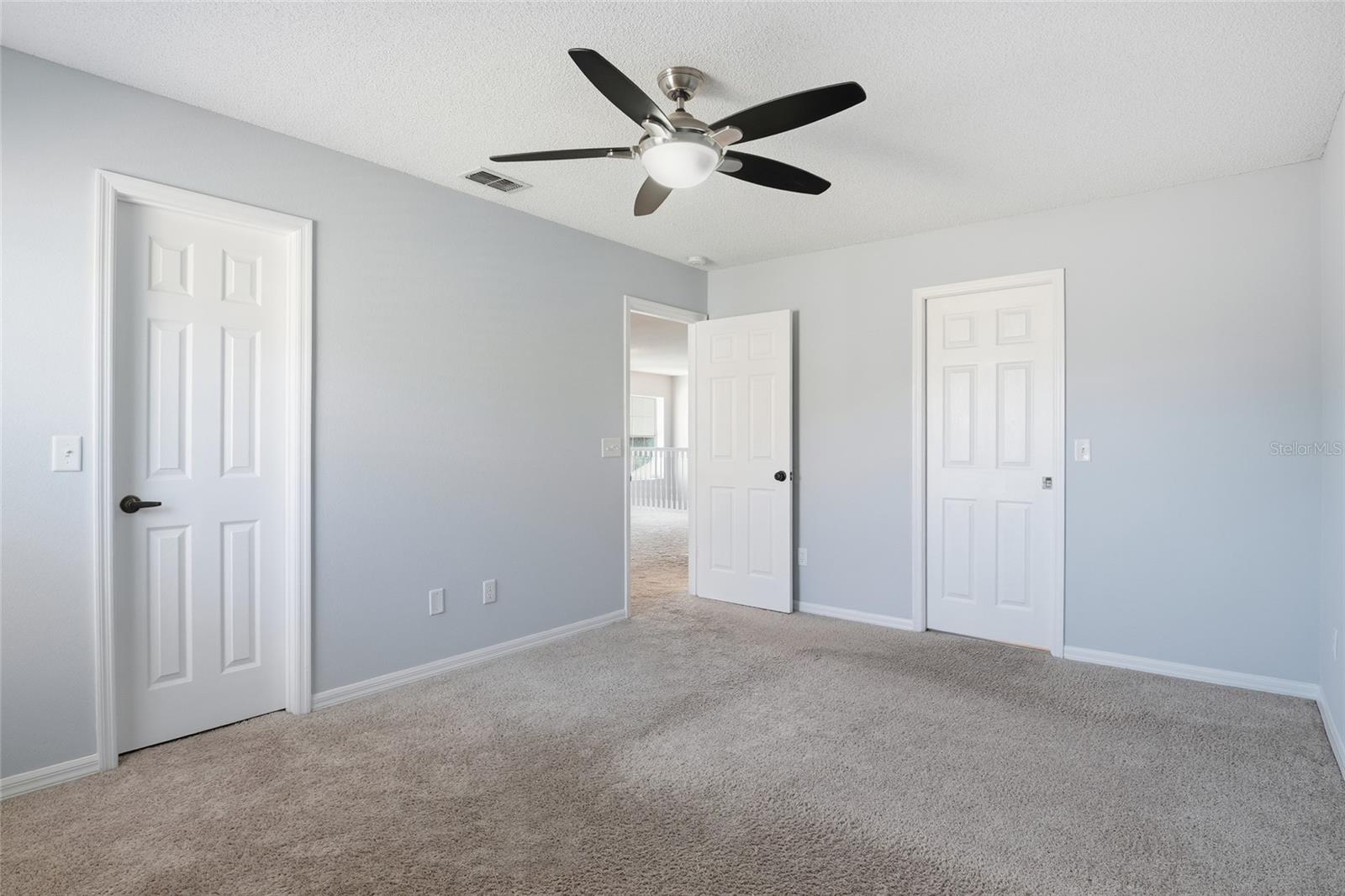 Image 21 of 34 For 930 Oak Chase Drive