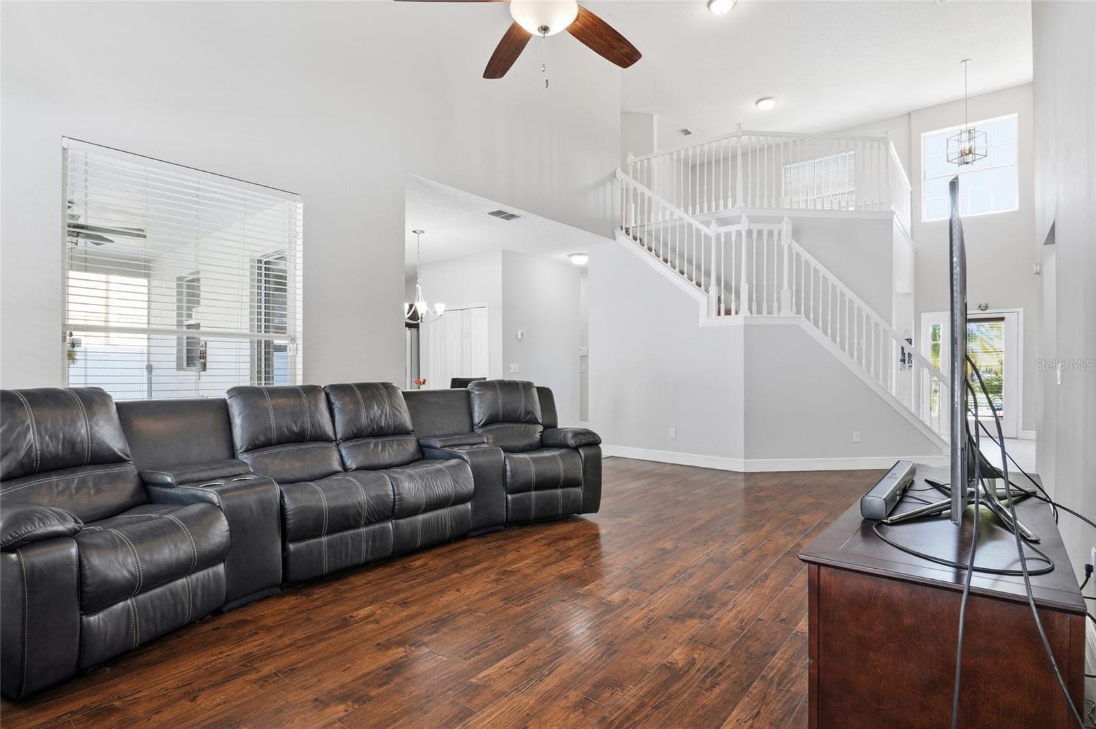 Image 5 of 34 For 930 Oak Chase Drive