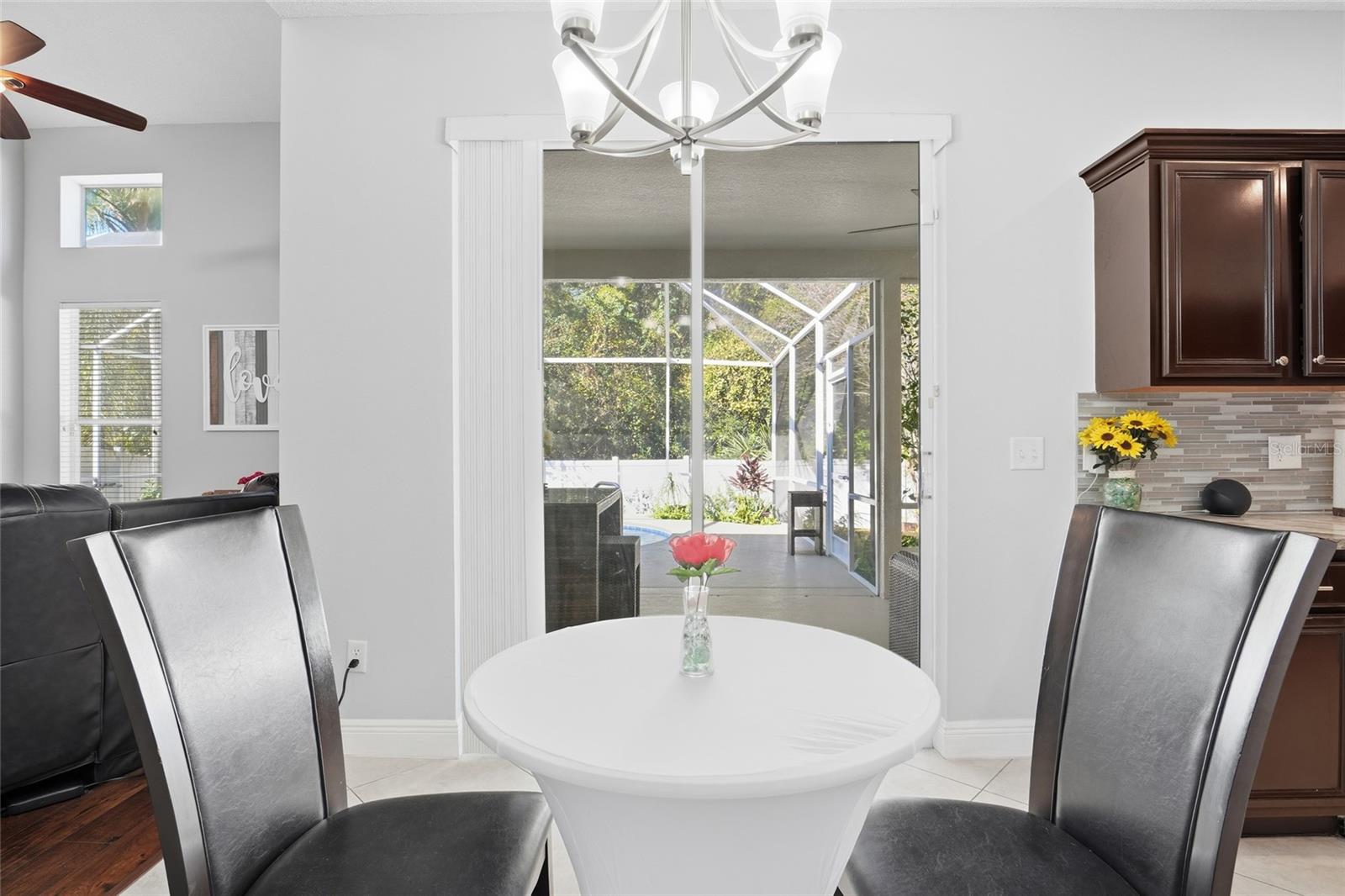 Image 8 of 34 For 930 Oak Chase Drive