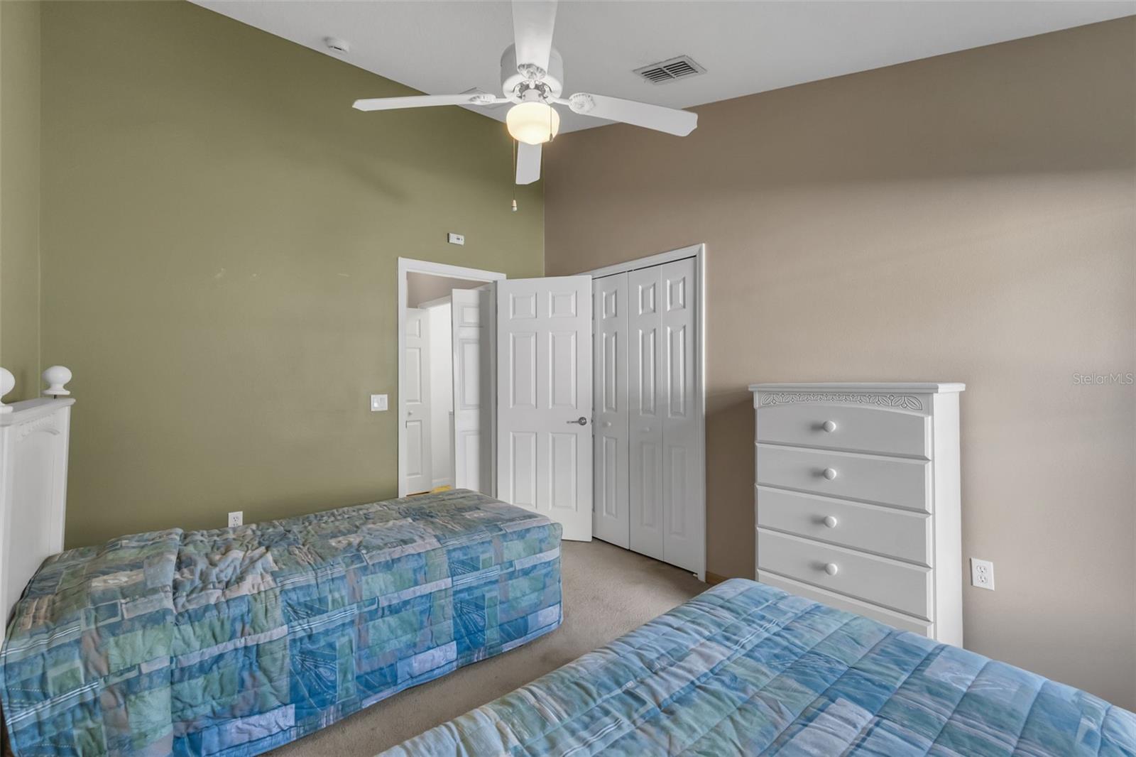 Image 20 of 48 For 4700 Cumbrian Lakes Drive