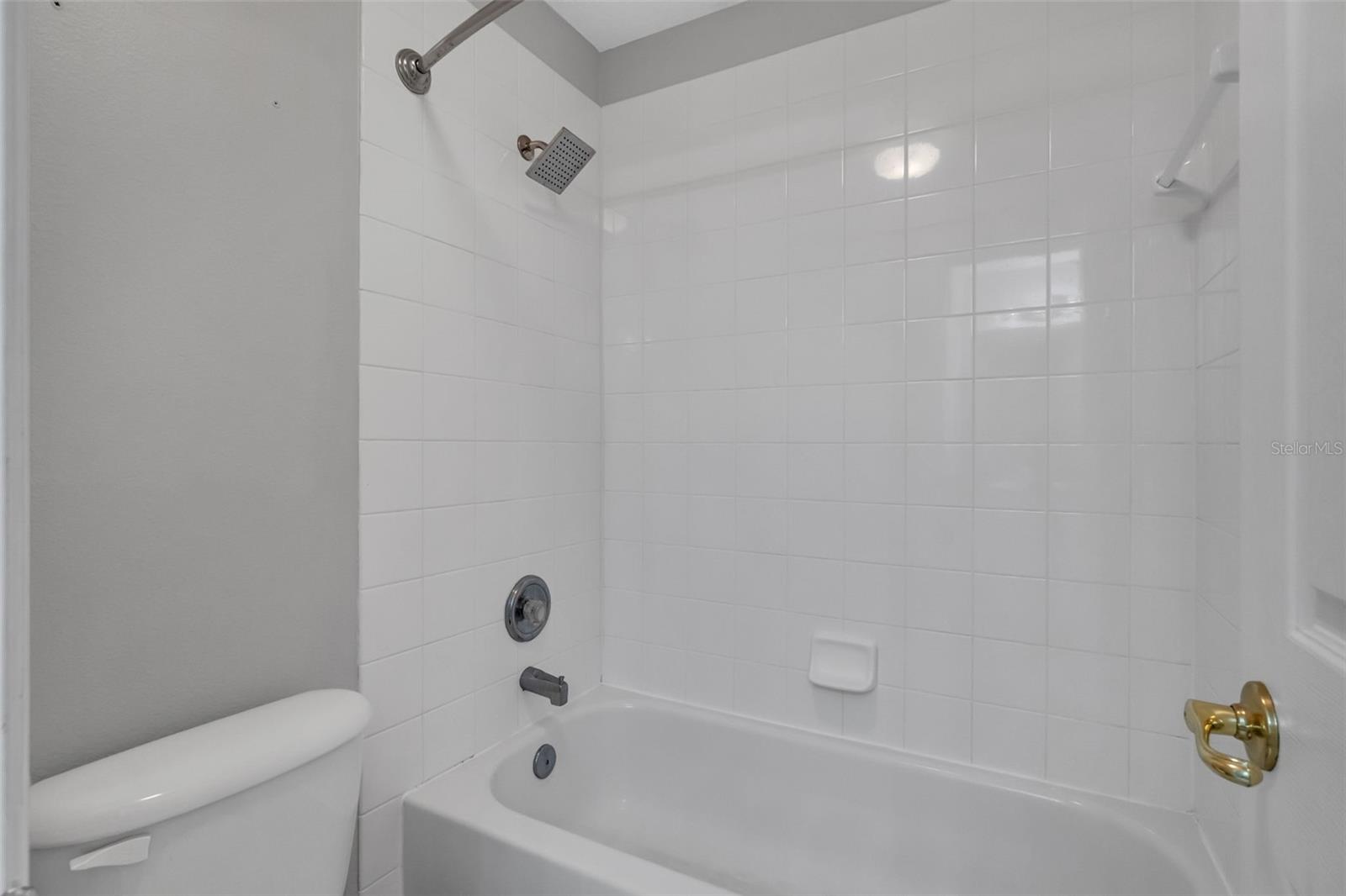 Image 28 of 48 For 4700 Cumbrian Lakes Drive