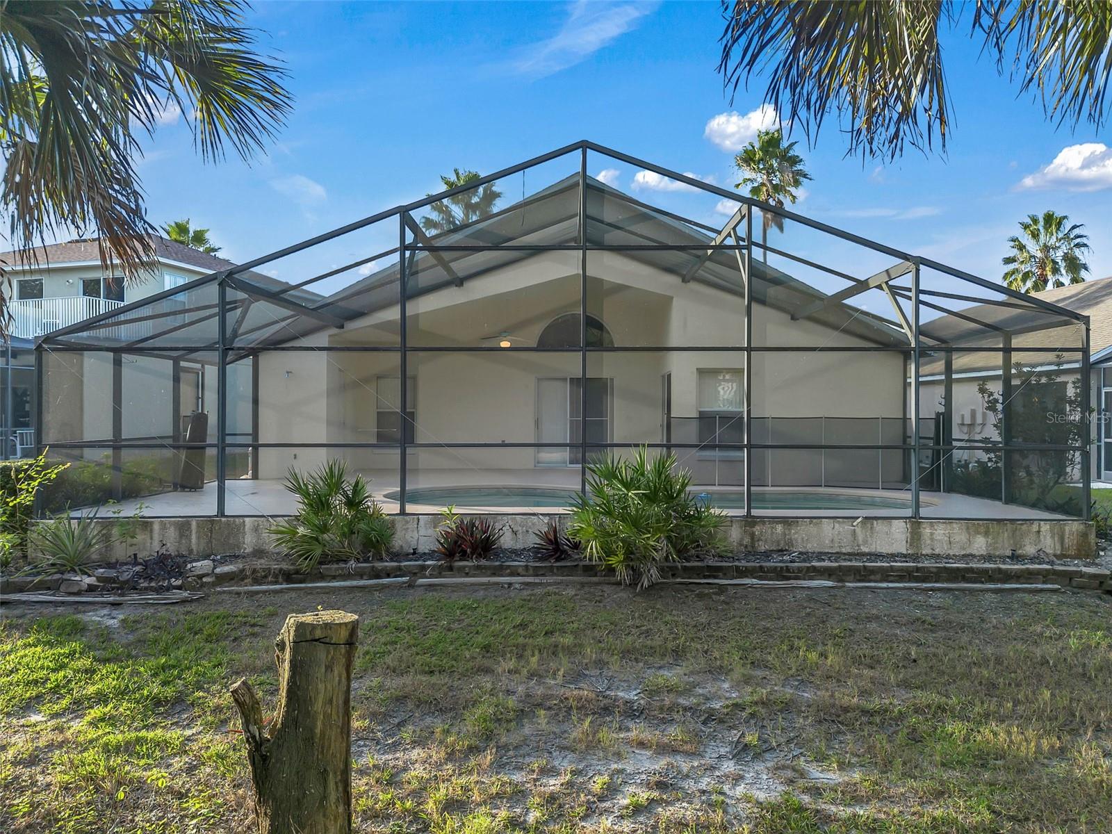 Image 36 of 48 For 4700 Cumbrian Lakes Drive