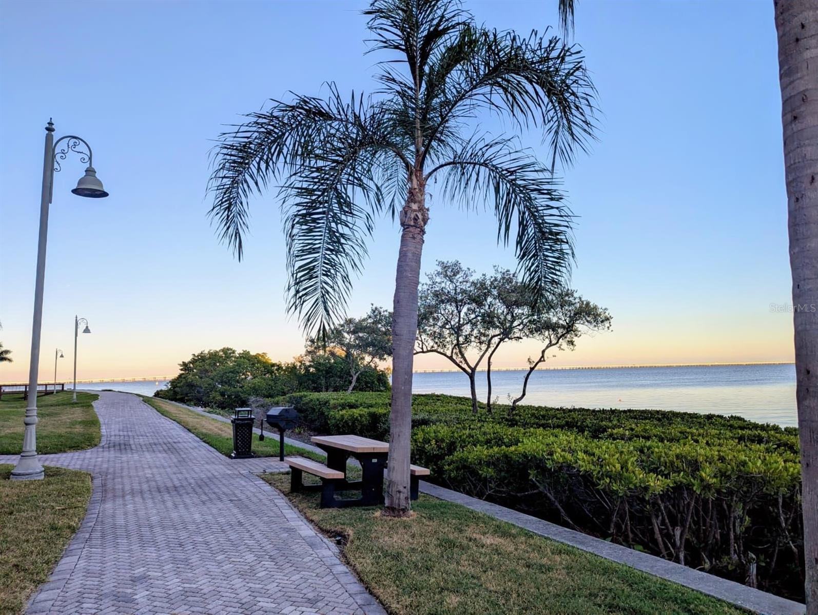 Image 18 of 22 For 2747 Via Capri  1131