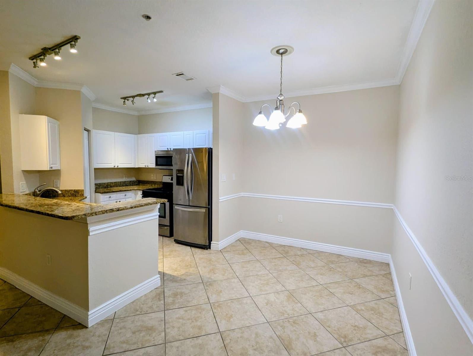 Image 21 of 22 For 2747 Via Capri  1131