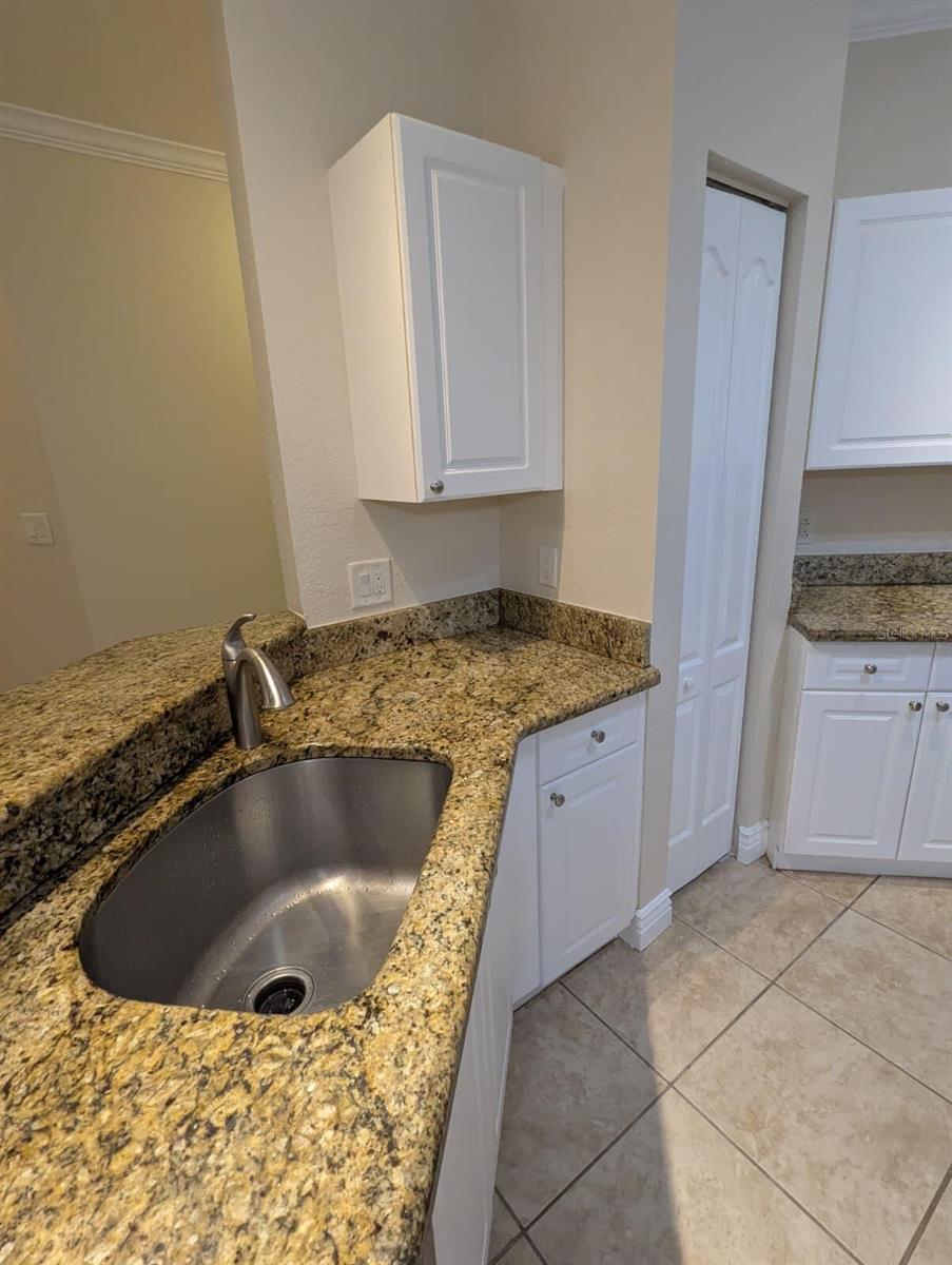 Image 5 of 22 For 2747 Via Capri  1131