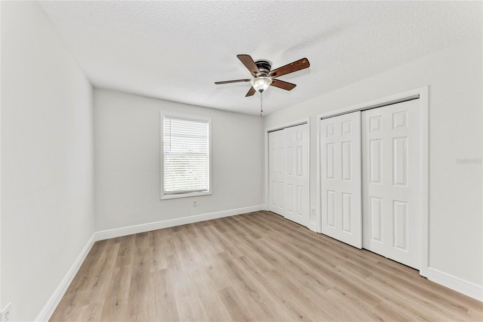 Image 12 of 22 For 4233 5th Avenue W