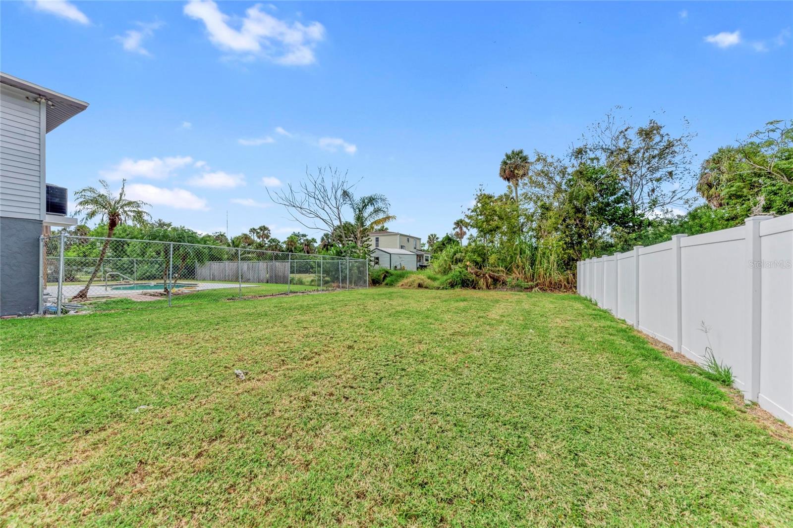 Image 22 of 22 For 4233 5th Avenue W