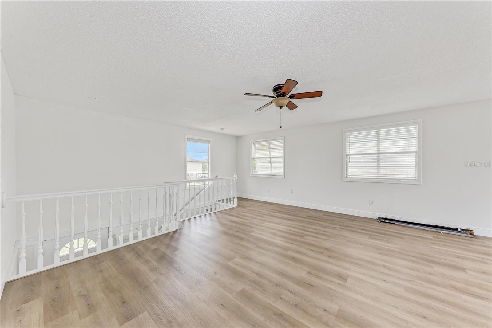 Image 4 of 22 For 4233 5th Avenue W