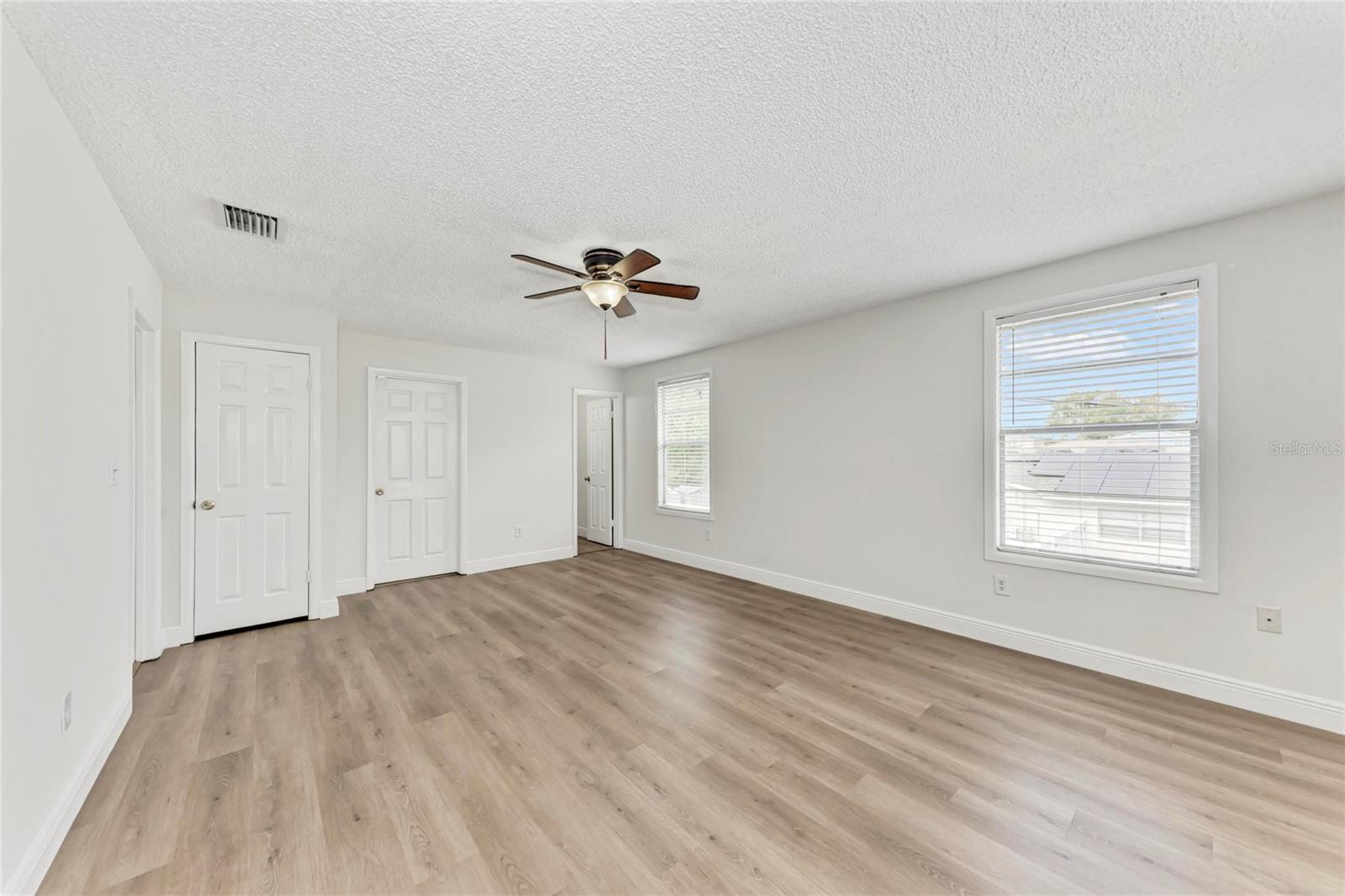 Image 8 of 22 For 4233 5th Avenue W