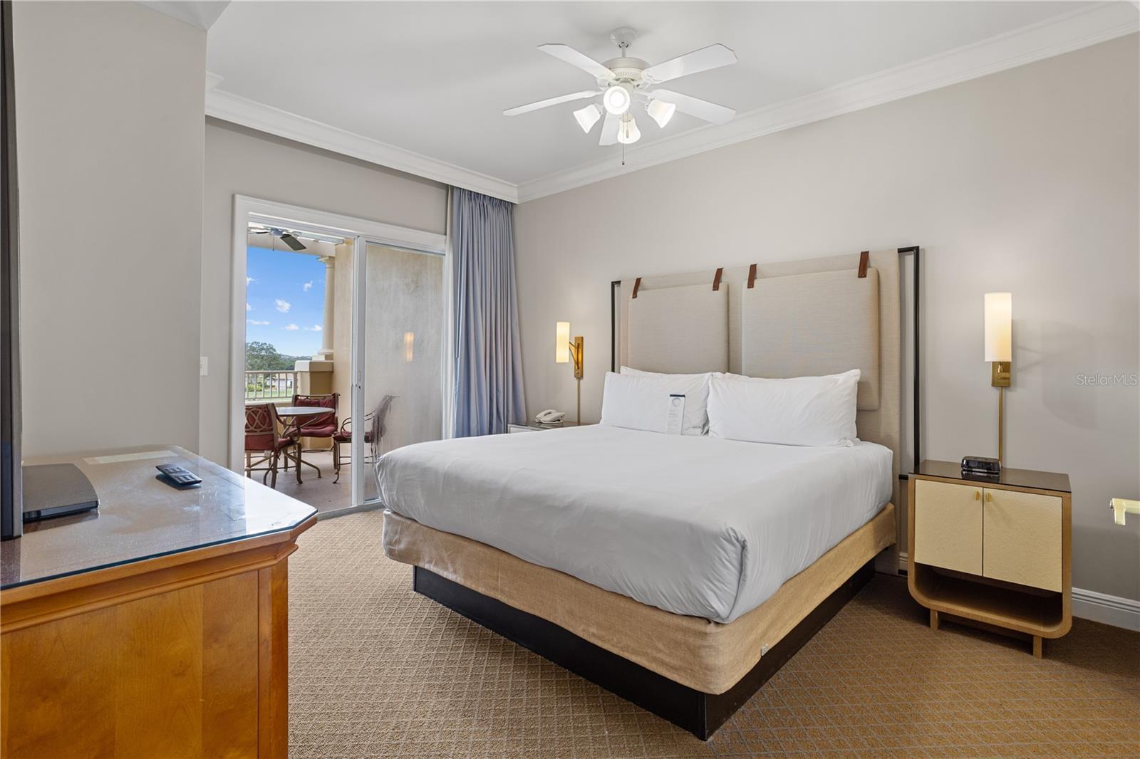 Listing photo id 5 for 8495 Miracle Drive Ne 305