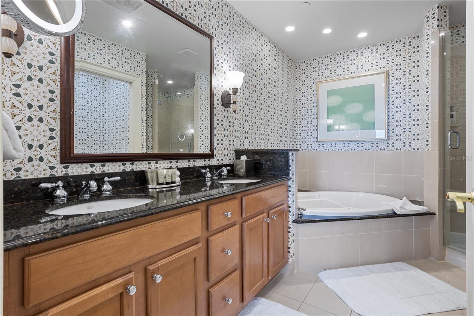 Listing photo id 7 for 8495 Miracle Drive Ne 305