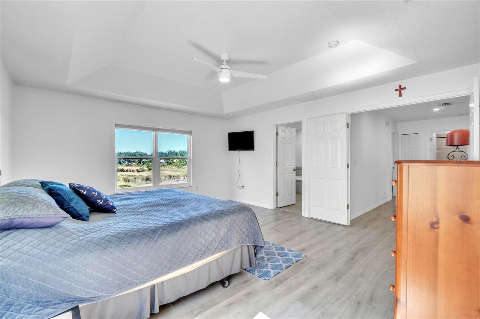 Image 23 of 39 For 9826 Heron Pointe Drive