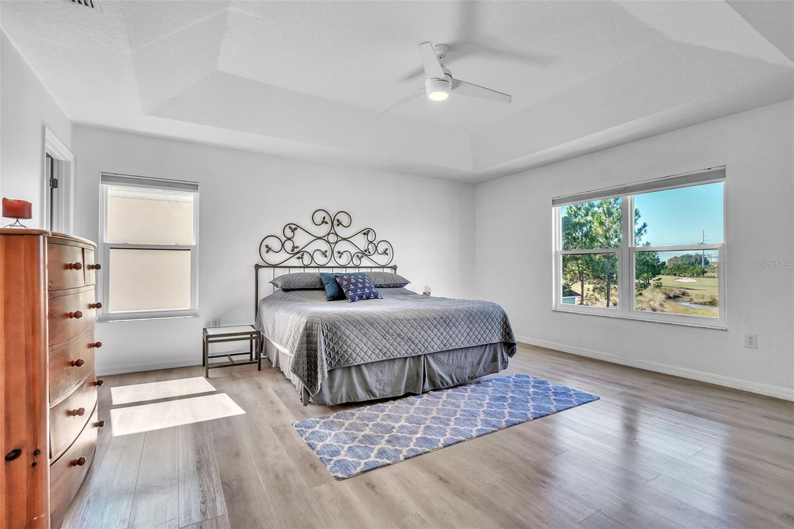 Image 24 of 39 For 9826 Heron Pointe Drive