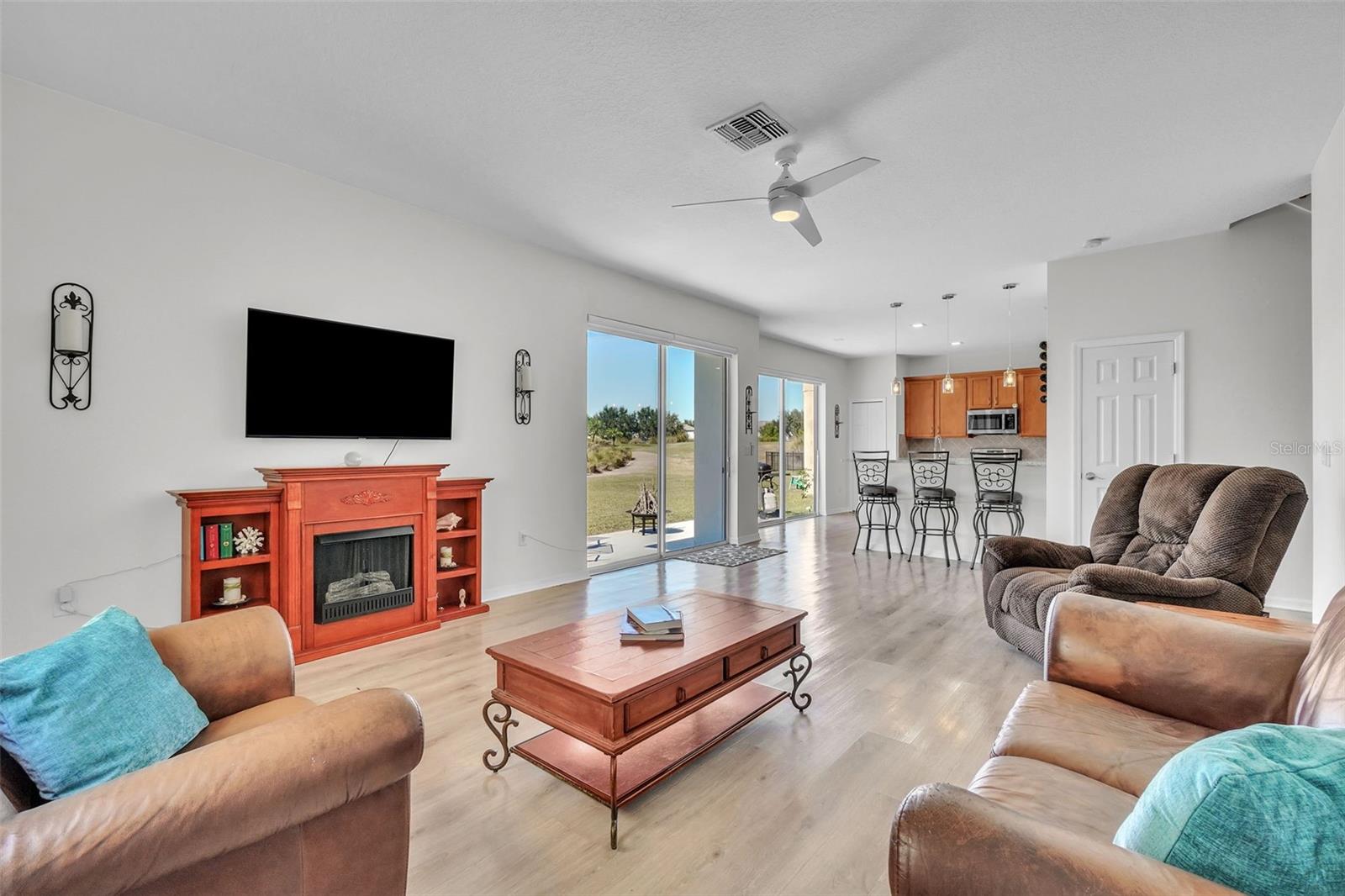 Image 9 of 39 For 9826 Heron Pointe Drive