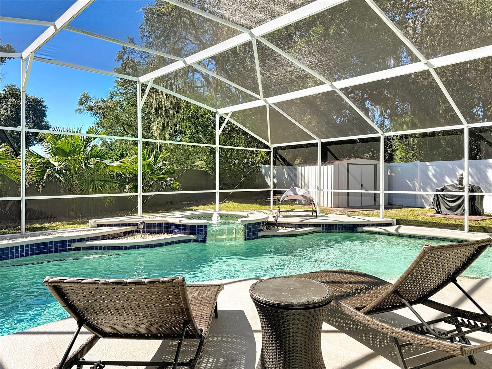 Image 31 of 41 For 10729 Oak Glen Circle