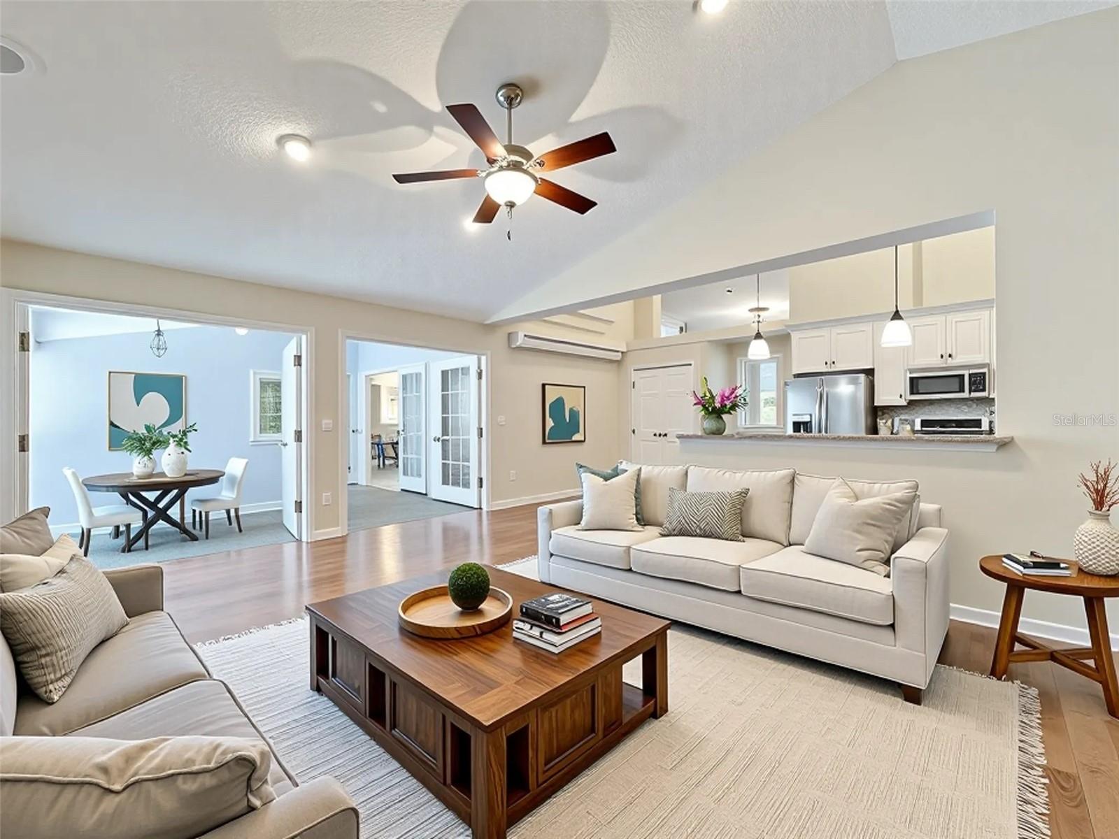 Image 37 of 41 For 10729 Oak Glen Circle