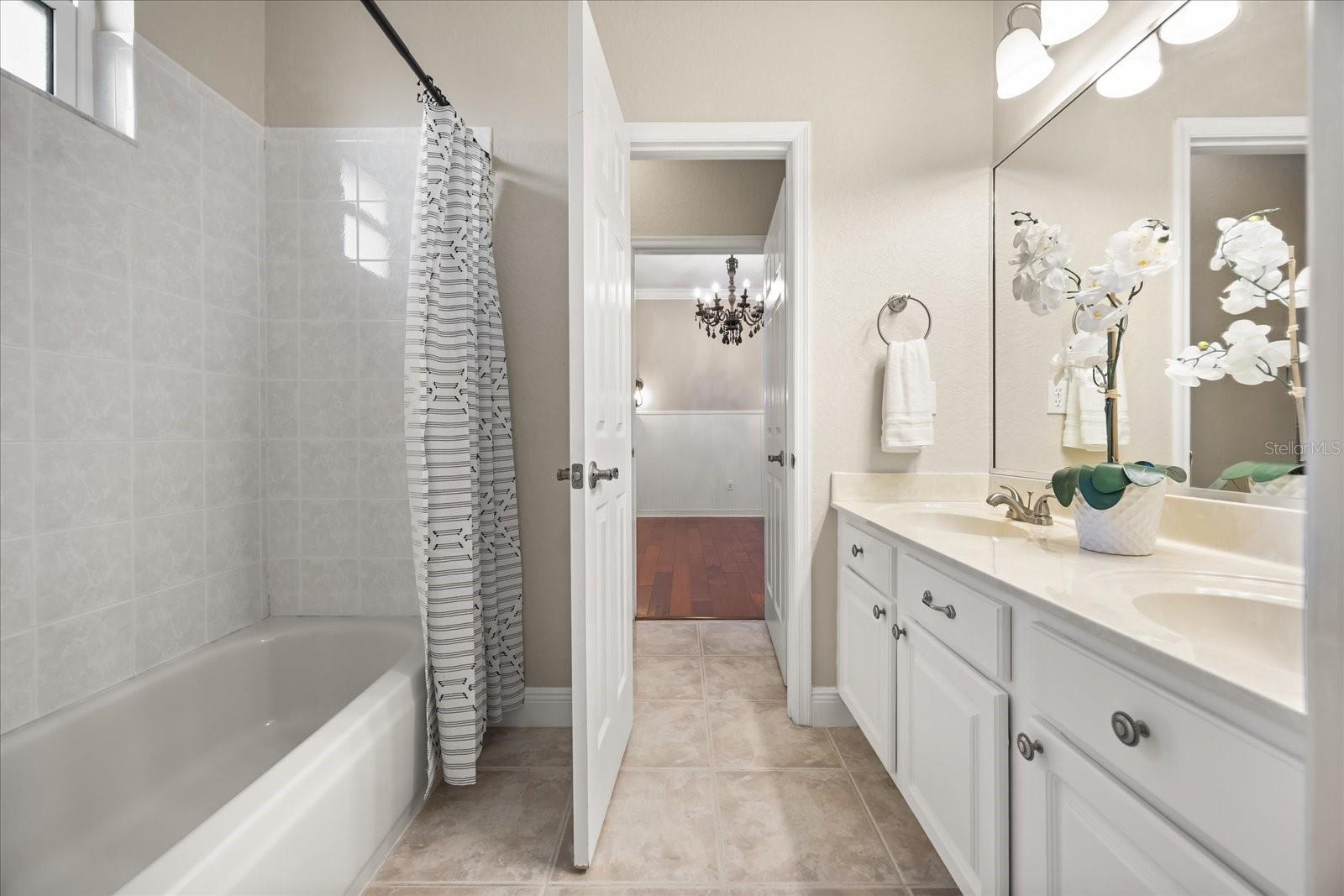 Image 27 of 43 For 5740 Aloma Woods Boulevard