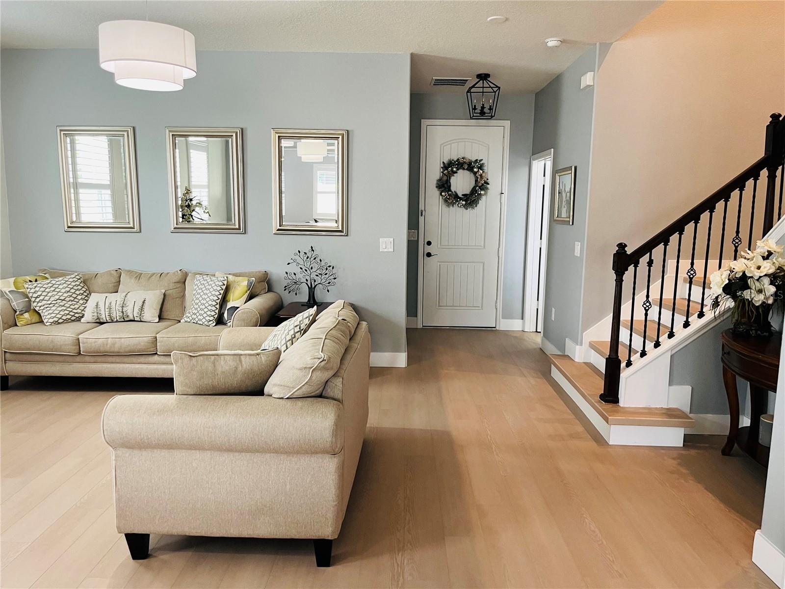 Listing photo id 1 for 14037 Pecan Orchard Drive