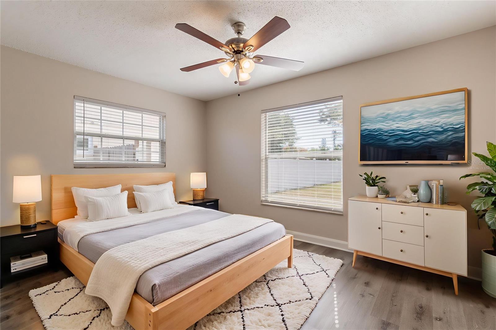 Image 16 of 31 For 4013 27th Avenue W