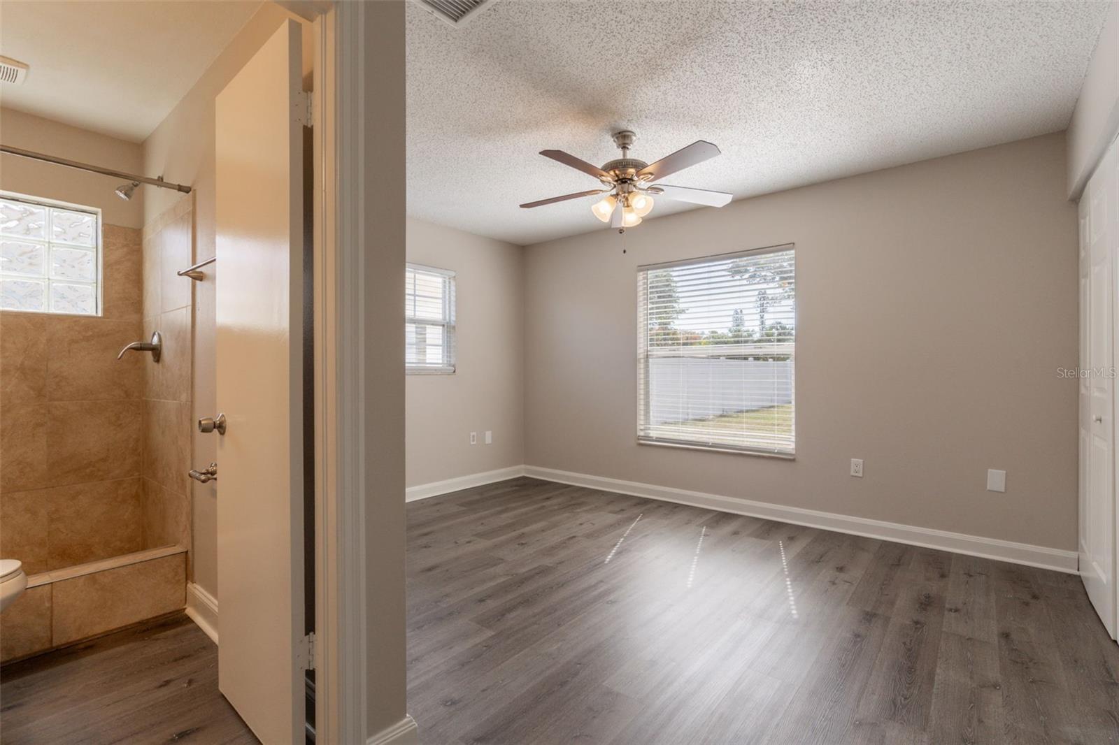 Image 21 of 31 For 4013 27th Avenue W