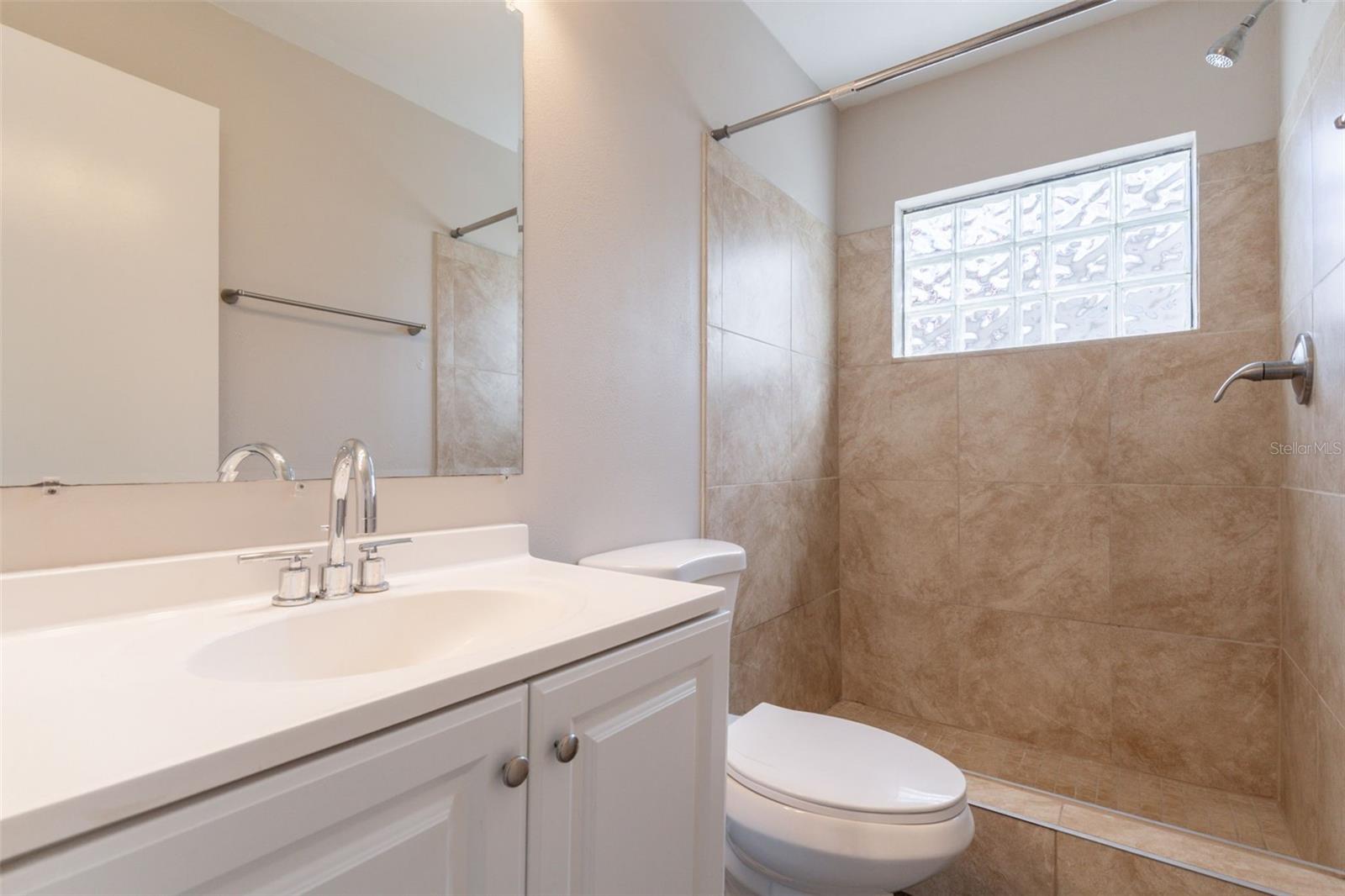 Image 23 of 31 For 4013 27th Avenue W